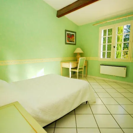 Spacious With Private Pool